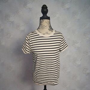 SHEIN‎ Monochrome Striped Tee